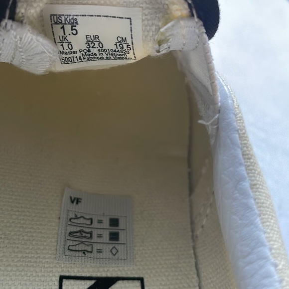 Vans Classic Checker Slip-On - Picture 7 of 8